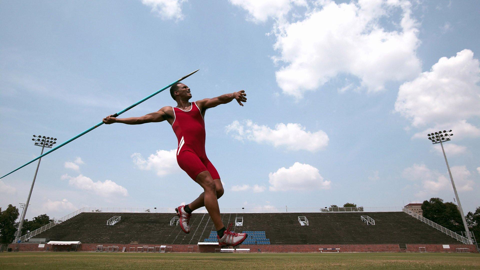 阿森纳主帅放话：亚冠季后赛必胜山东泰山，欧文冷笑回应(阿森纳利物浦全场回放)